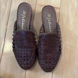 Matisse Brown Woven Leather Mules Women’s size 8M